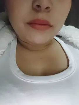elinaax (F teen) - off string 🥰