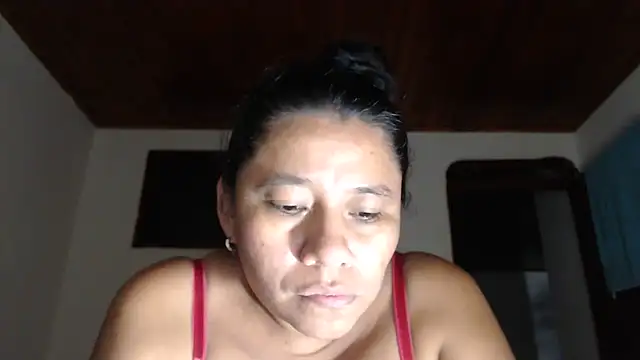 adrixxx38 live cam on StripChat