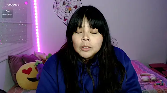 EllieMoonX live cam on StripChat