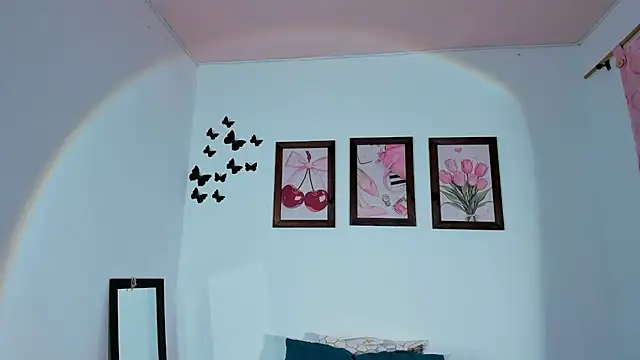 Emiily_Parkerr live cam on StripChat
