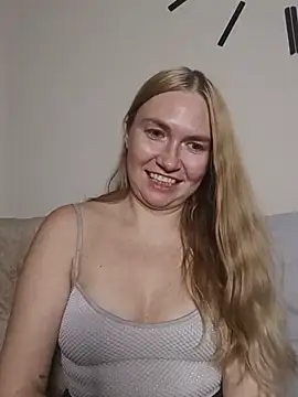 KisaVixen live cam on StripChat