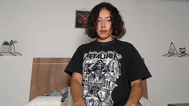 Wendy19_ live cam on StripChat