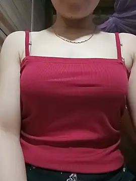 LucyyLy live cam on StripChat
