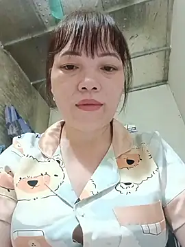 Sana-vn live cam on StripChat