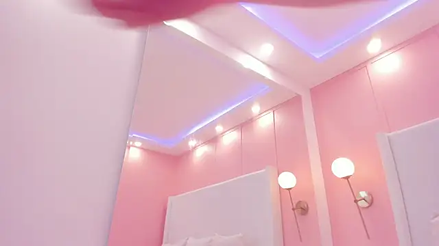 kylie_luna live cam on StripChat