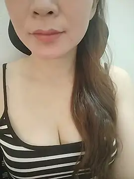 Snail_niE live cam on StripChat