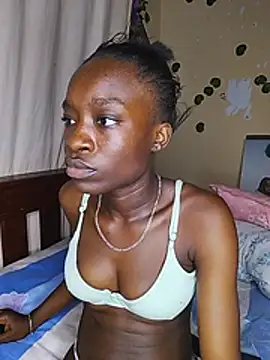 Nadama live cam on StripChat