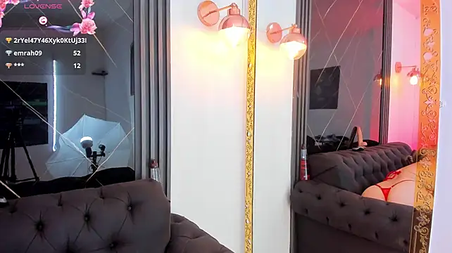 MadisonBlonde live cam on StripChat