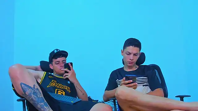 Thomas-Wil live cam on StripChat