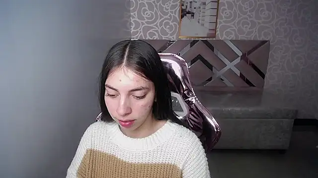 KiaraStar_ch live cam on StripChat