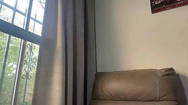 DaSwitch85 live cam on StripChat