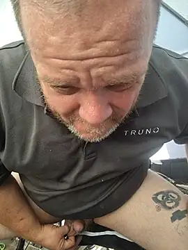 forthefukofit live cam on StripChat