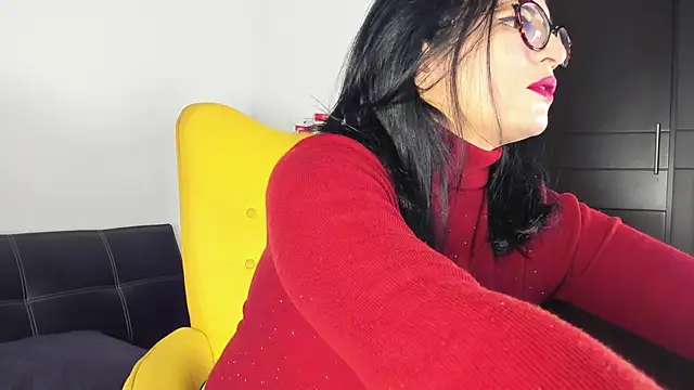 adriana71 live cam on StripChat