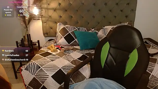 lindsay_taylorjoy live cam on StripChat