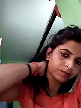 Big_soniya55A live cam on StripChat