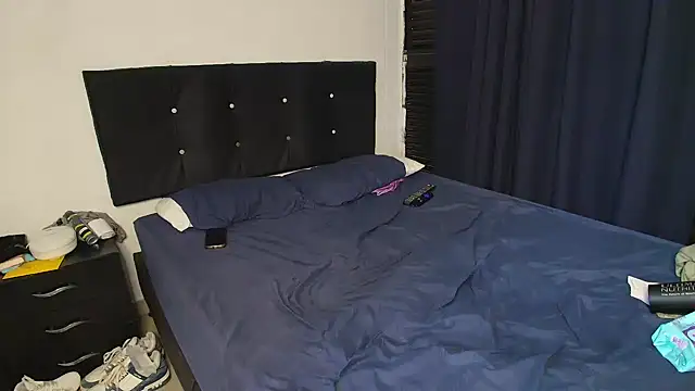 NicoDavisOfficial live cam on StripChat