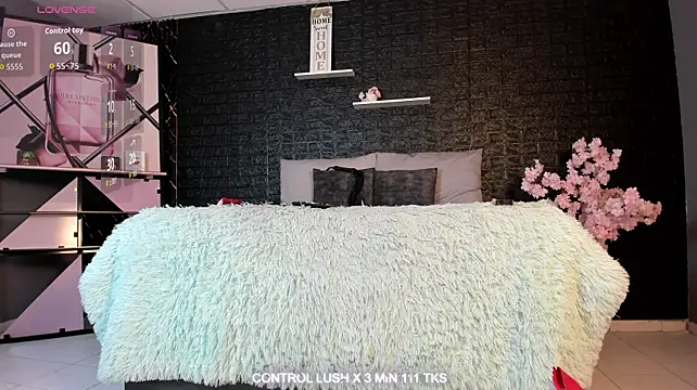 Jacky-wolf1 live cam on StripChat