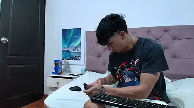 Zayn_Moretti live cam on StripChat