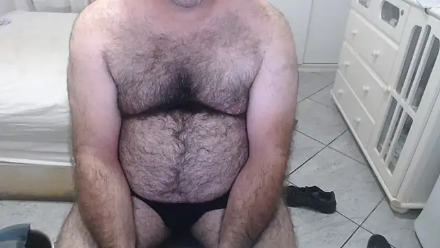 mysterbearmg (Ask my age) - #beardy #brazilian #cam2cam #daddies #ejaculation #flashing #gays #handjob #hd #masturbation #medium #middle-priced-privates #portuguese-speaking #recordable-privates #recordable-publics #small-audience #striptease #white