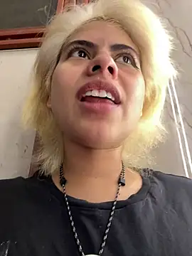 Eva_Feller69