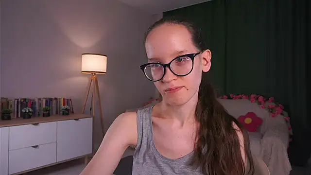 BettyBrowni webcam