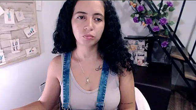 samantha_baby_ live cam on StripChat