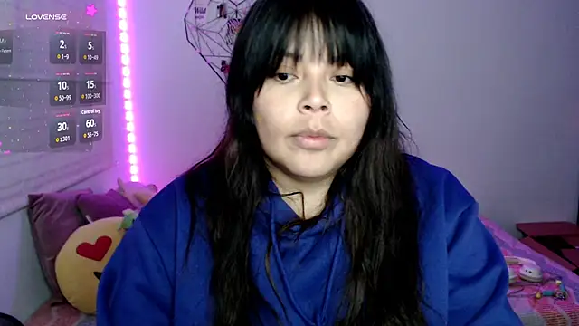 EllieMoonX live cam on StripChat