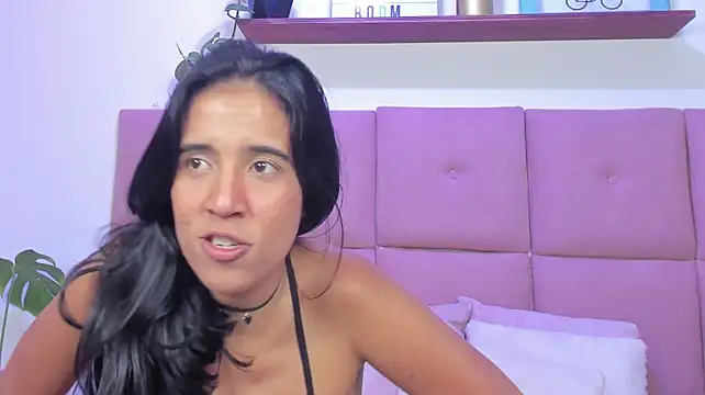 Piinksoul149 live cam on StripChat