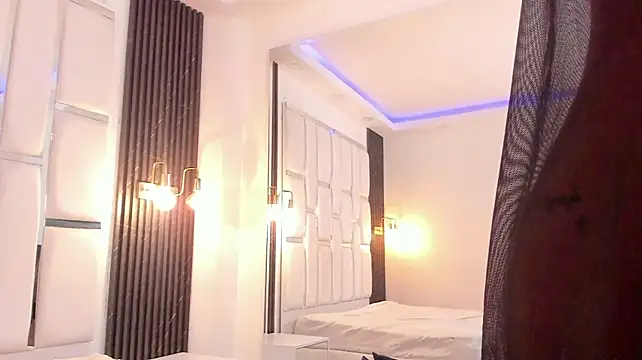 Maia_Clark520 webcam