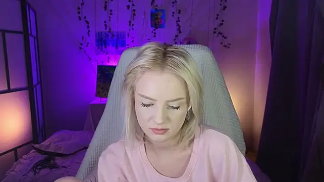 ImBonBon live cam on StripChat