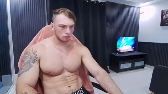 YourHotGreg live cam on StripChat