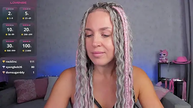 Fire__Dancer live cam on StripChat
