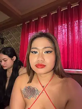 Модель: vien_pussy69