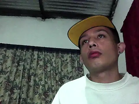 Alexander_Fetish1 live cam on StripChat
