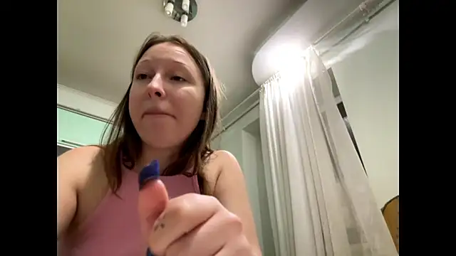 FrayingLight live cam on StripChat
