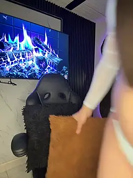 Naughtysofiaa live sex cam