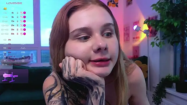 britney_lynch (F teen) - fuck pussy in doggy style