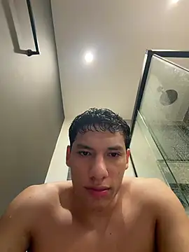 DarkLuster_22 live cam on StripChat