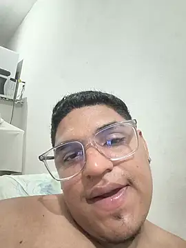 Boy_zi live cam on StripChat