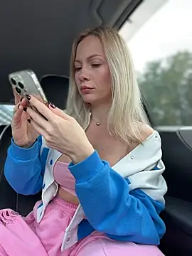 LavenderHot live cam