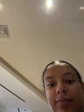 allybluee777 live cam on StripChat