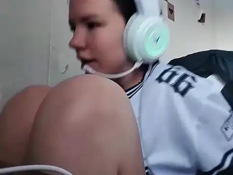 TommyeRodeen live cam on StripChat