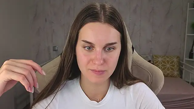 Alison_Bell live cam on StripChat