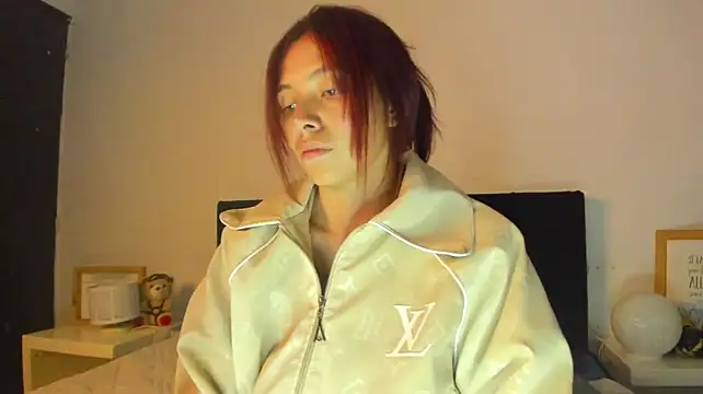 melanie_roux__ live cam on StripChat