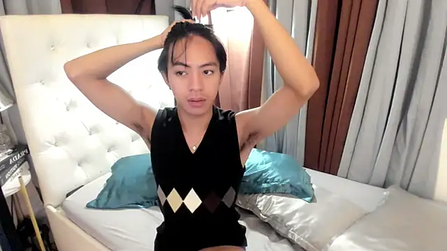 davincihugecock live cam on StripChat