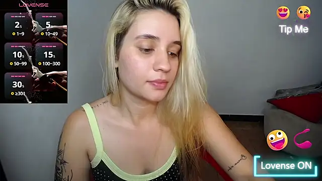 ambar_lynn01 (F young) - show tits