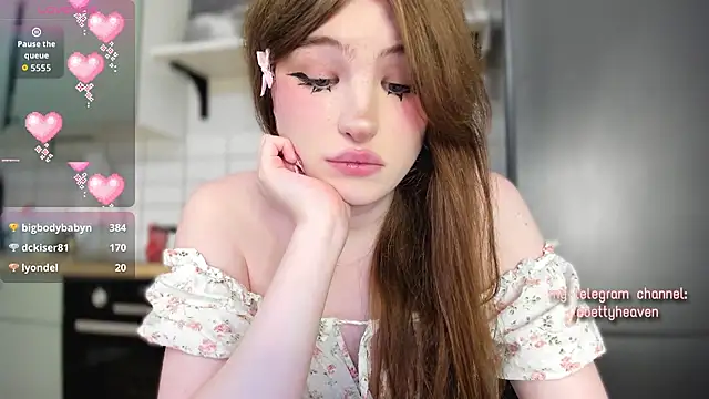 bettyheaven (T teen) - cum show