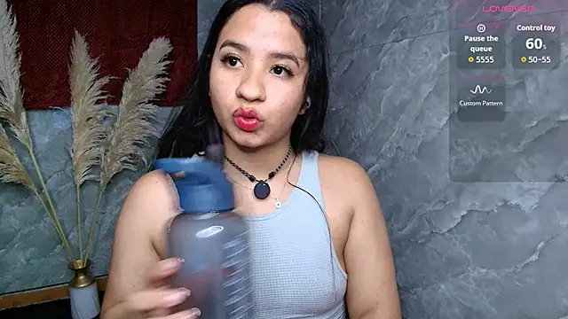 thepeach_ live cam on StripChat