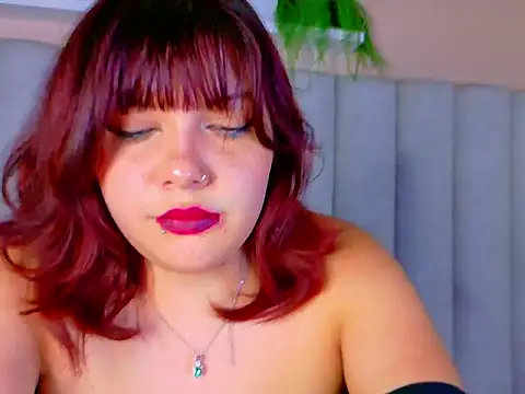 MadisonFox__ webcam