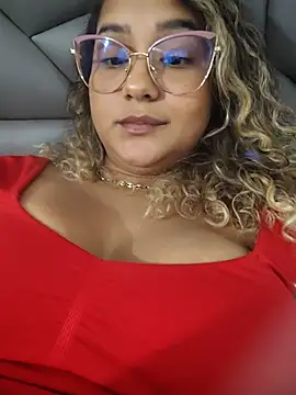 BrendaGirs live cam on StripChat